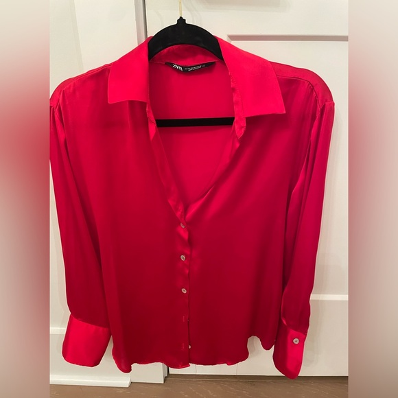 Like-New Zara Satin Button Down - Picture 2 of 5